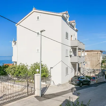 Apartman With Parking Space Podstrana, Split - 6072